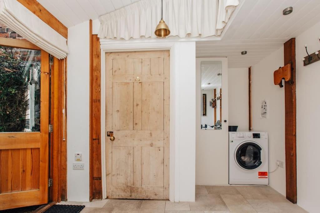 Dolls House - Luxury Townhouse *Sleeps 10* Villa Henley-on-Thames Luaran gambar
