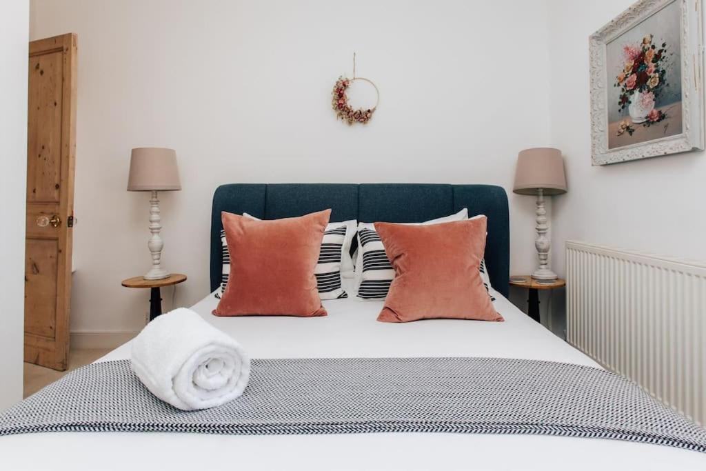 Dolls House - Luxury Townhouse *Sleeps 10* Villa Henley-on-Thames Luaran gambar