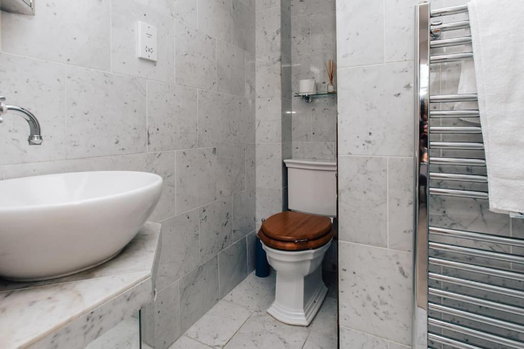 Dolls House - Luxury Townhouse *Sleeps 10* Villa Henley-on-Thames Luaran gambar
